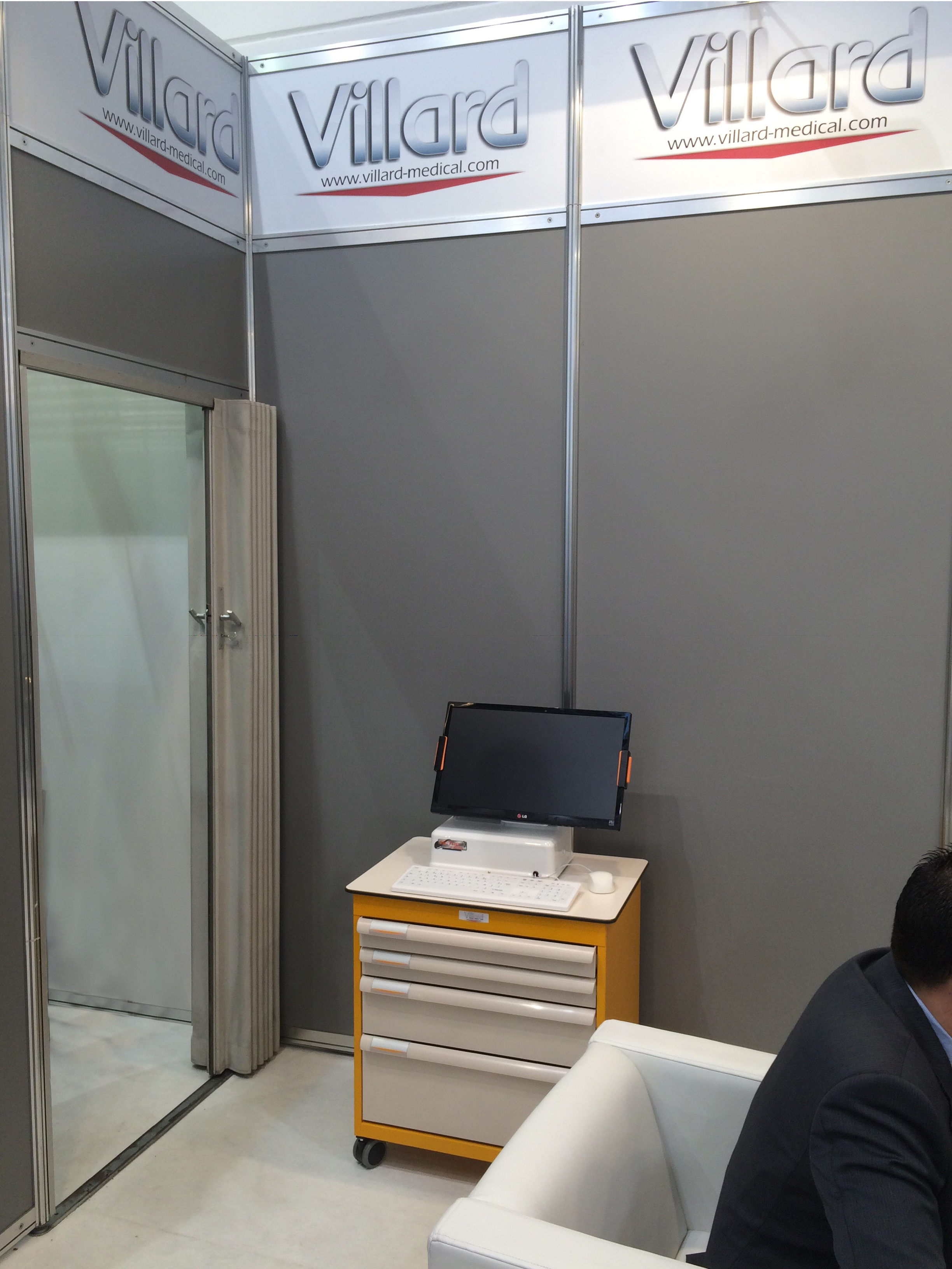 Octop system Medica Dusseldorf Stand Villard